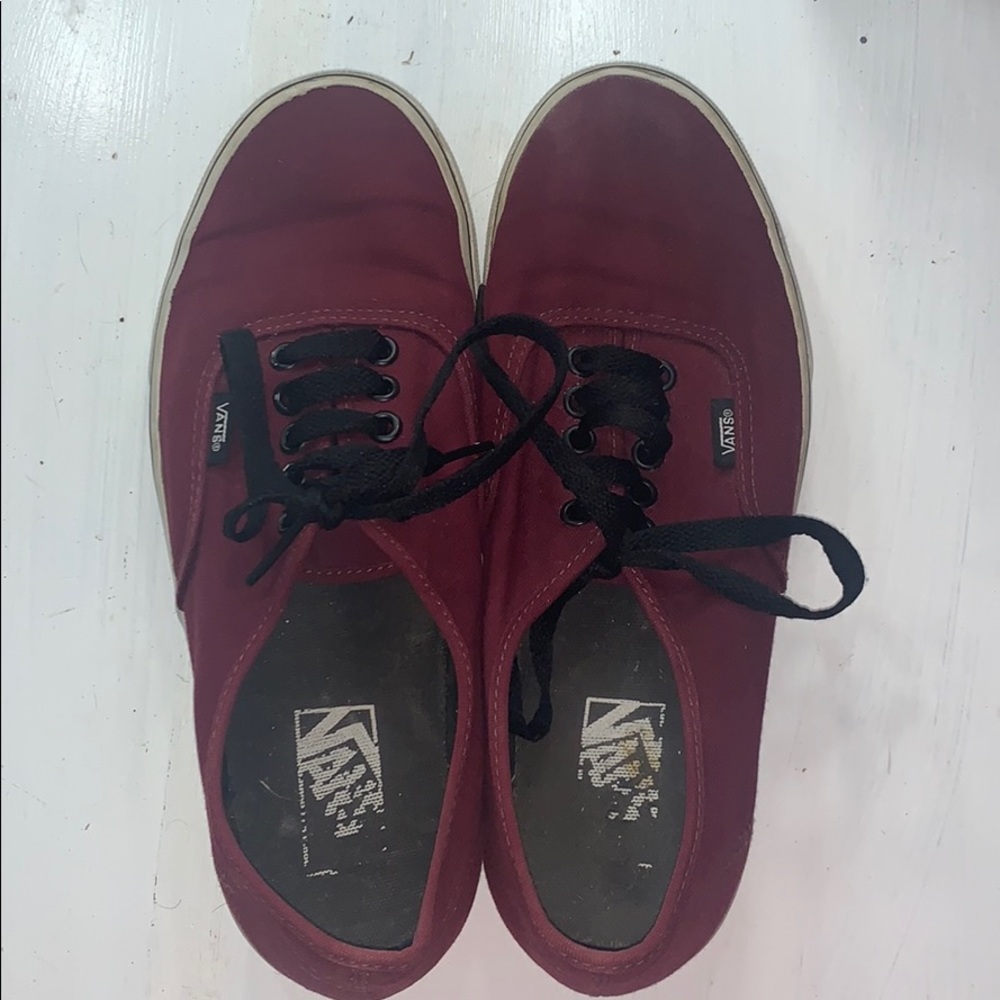 MAROON VANS